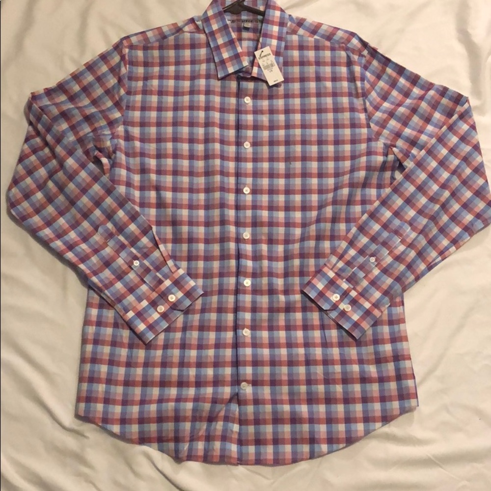 Men's express fitted long sleeve button up.